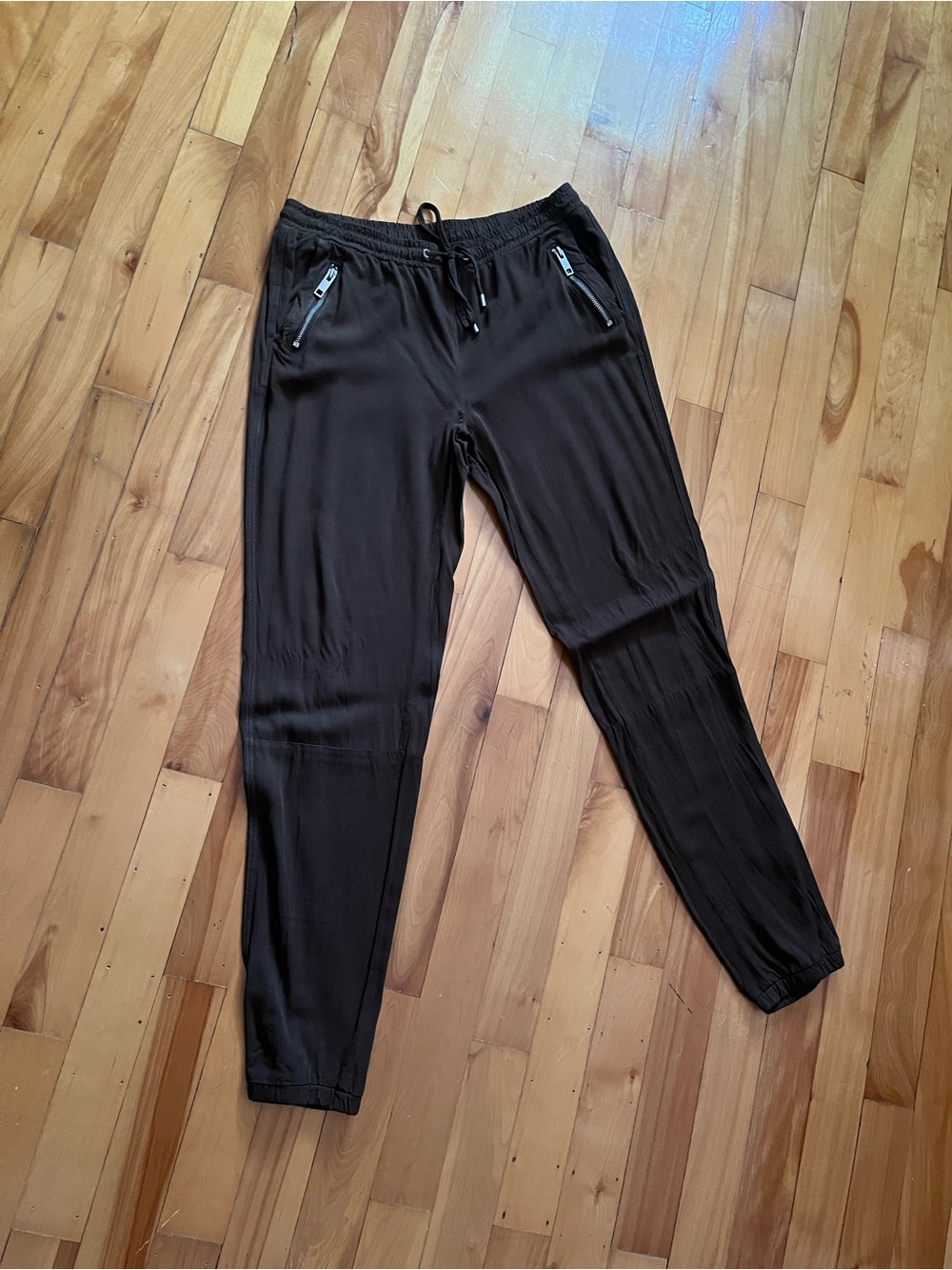 H&M circa 2015 Drawstring Jogger Pants, olive green
